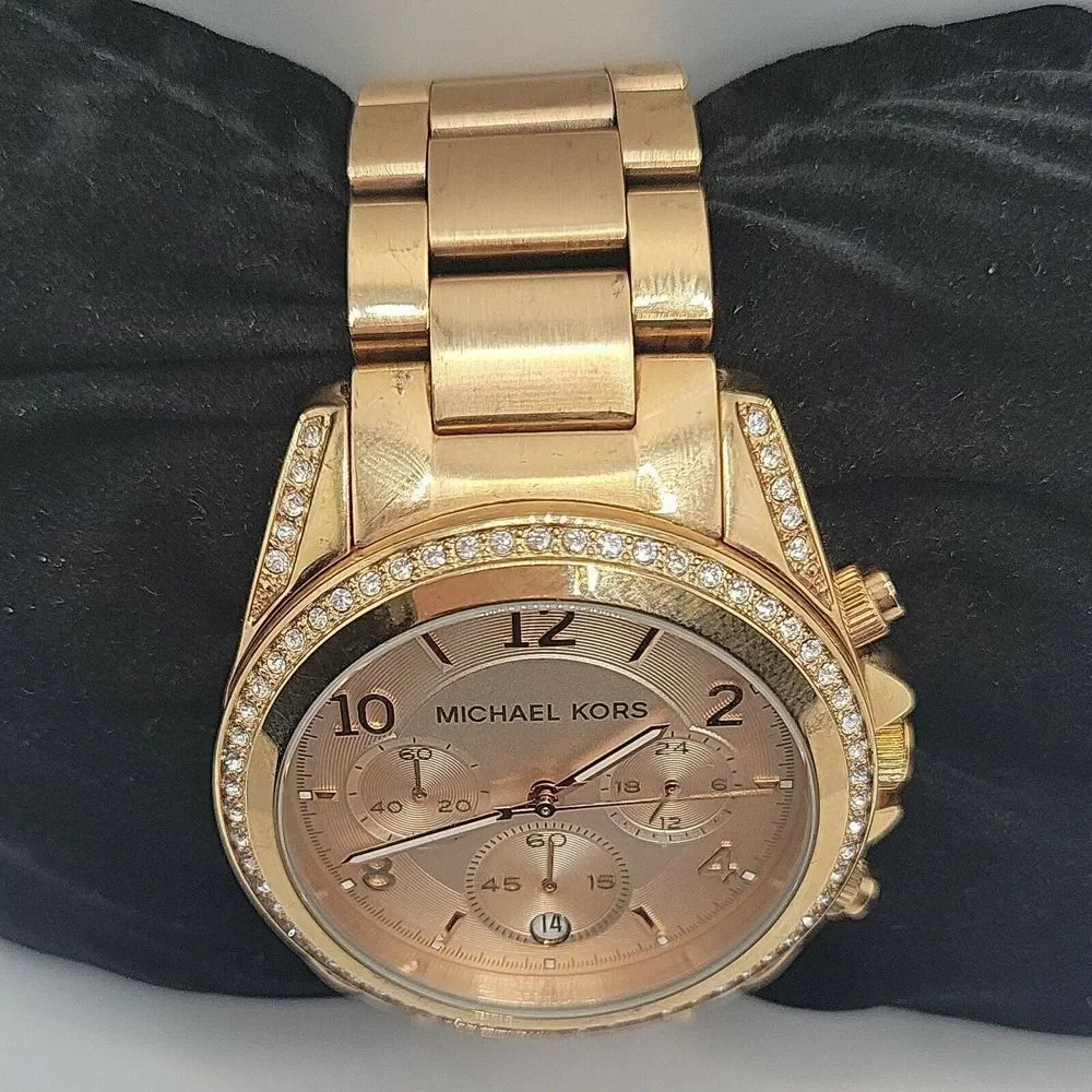 Michael Kors MK5263 Women's Stainless Steel Analog Gold Dial Quartz Watch BC654